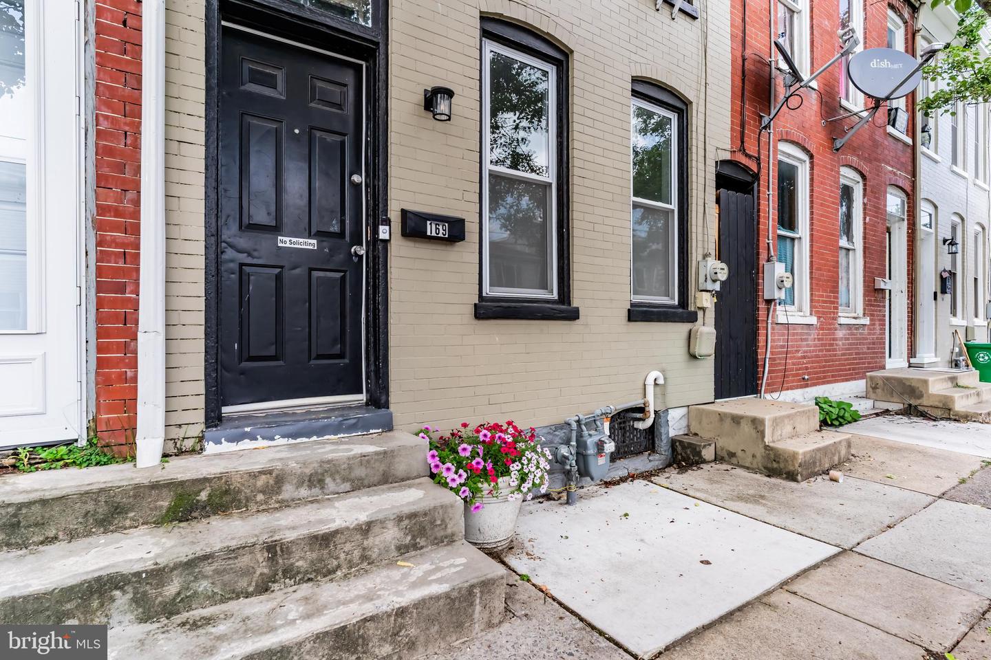 169 W North Street