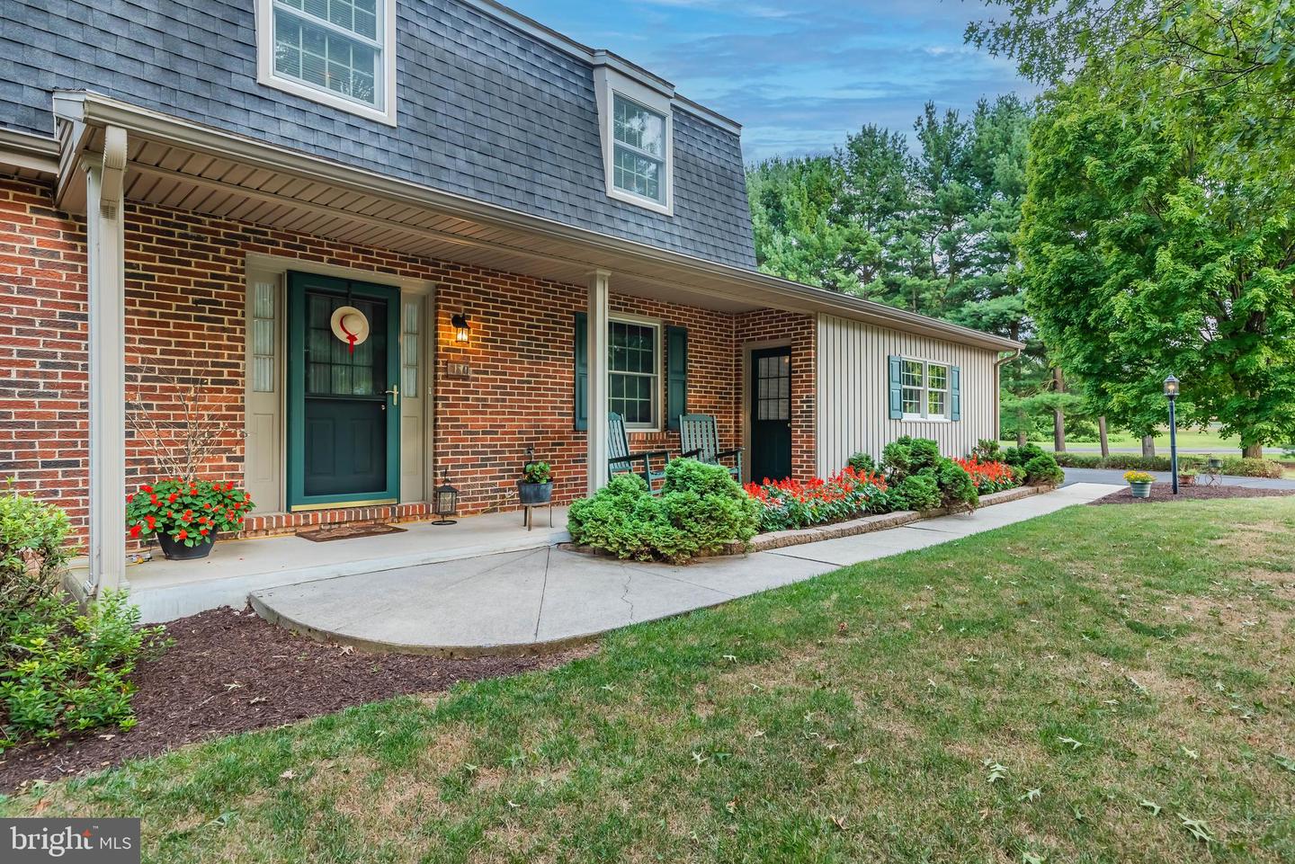 50 Wedgewood Drive
