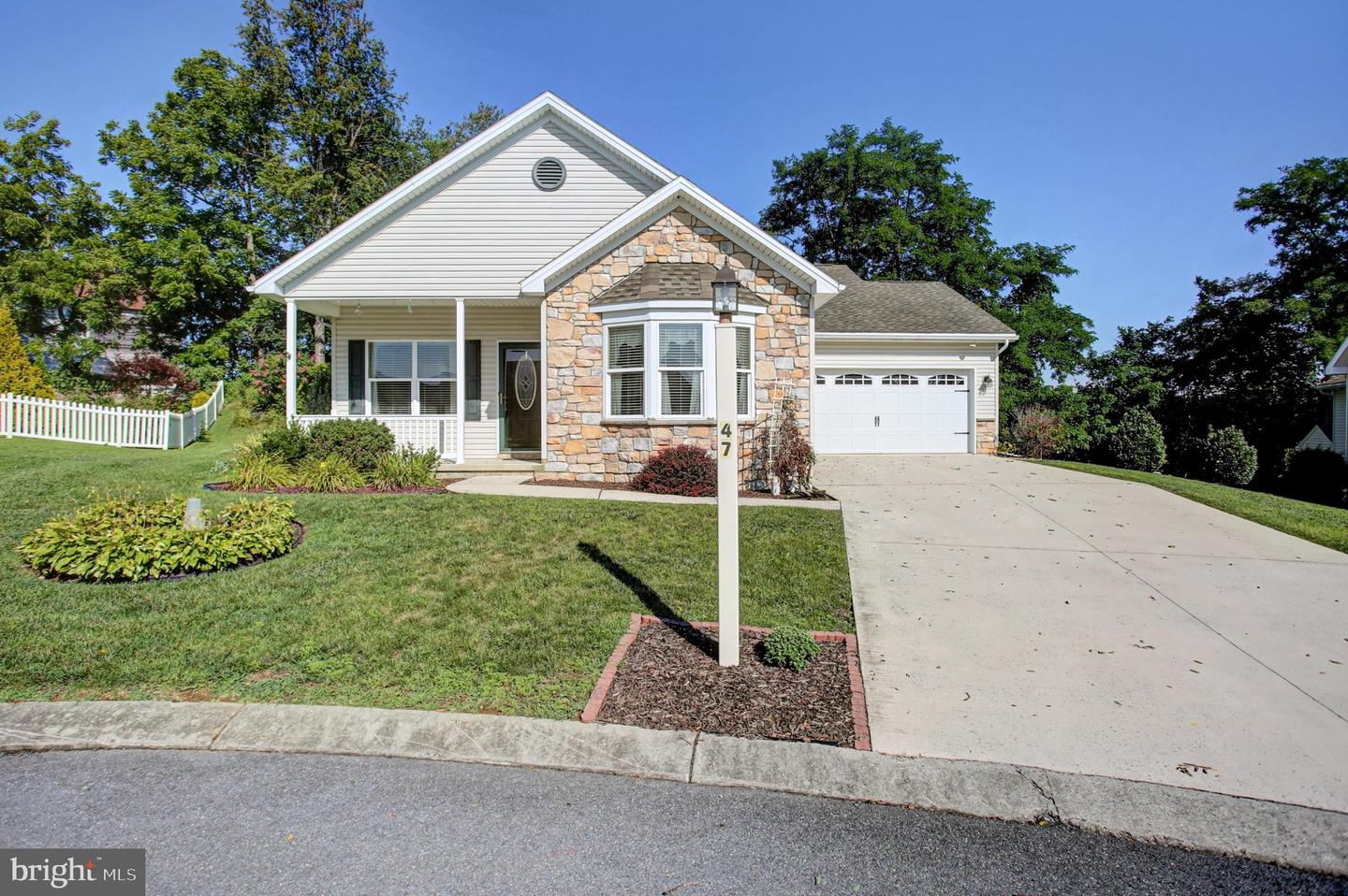 47 Colonial Court
