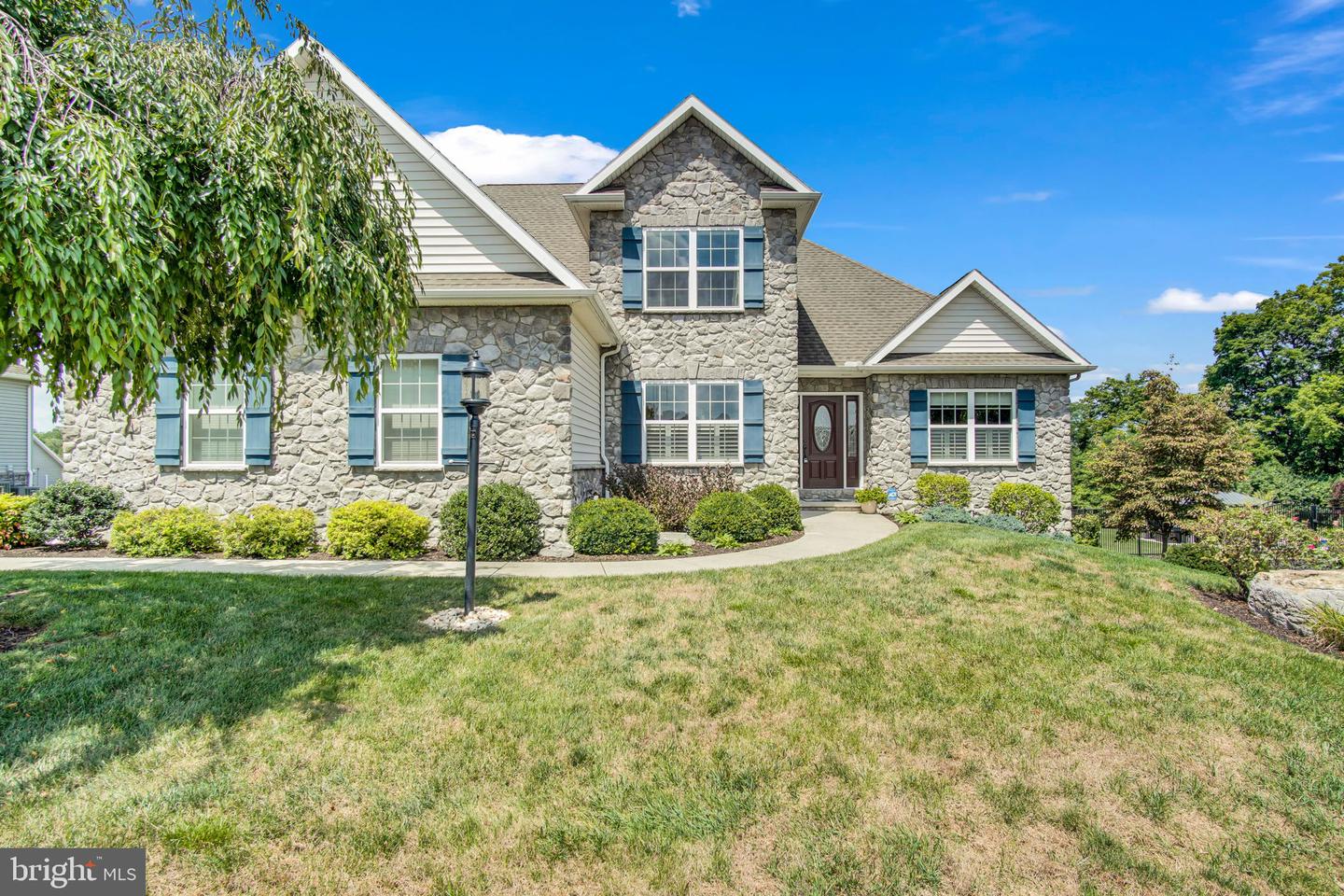 834 Tamanini Way