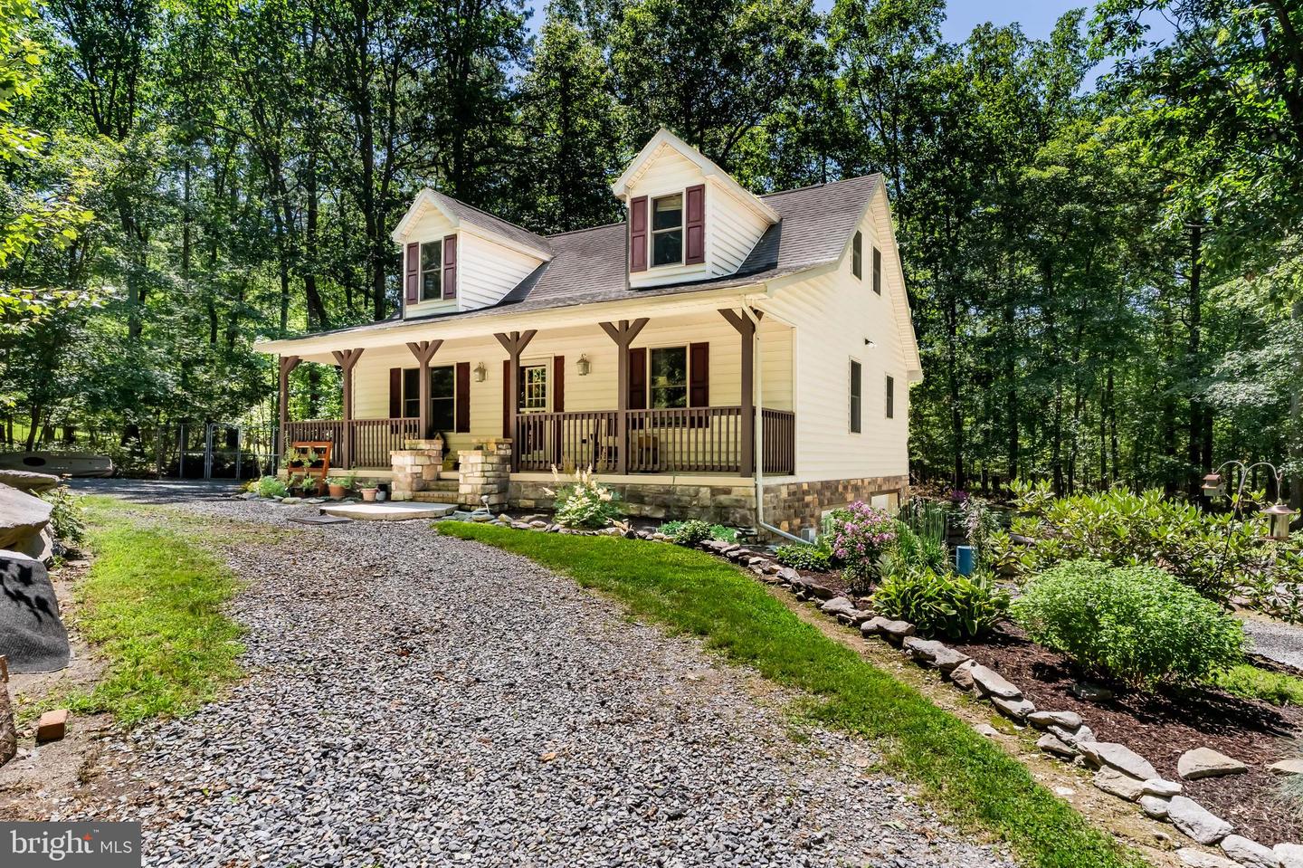 6 Forest Lane