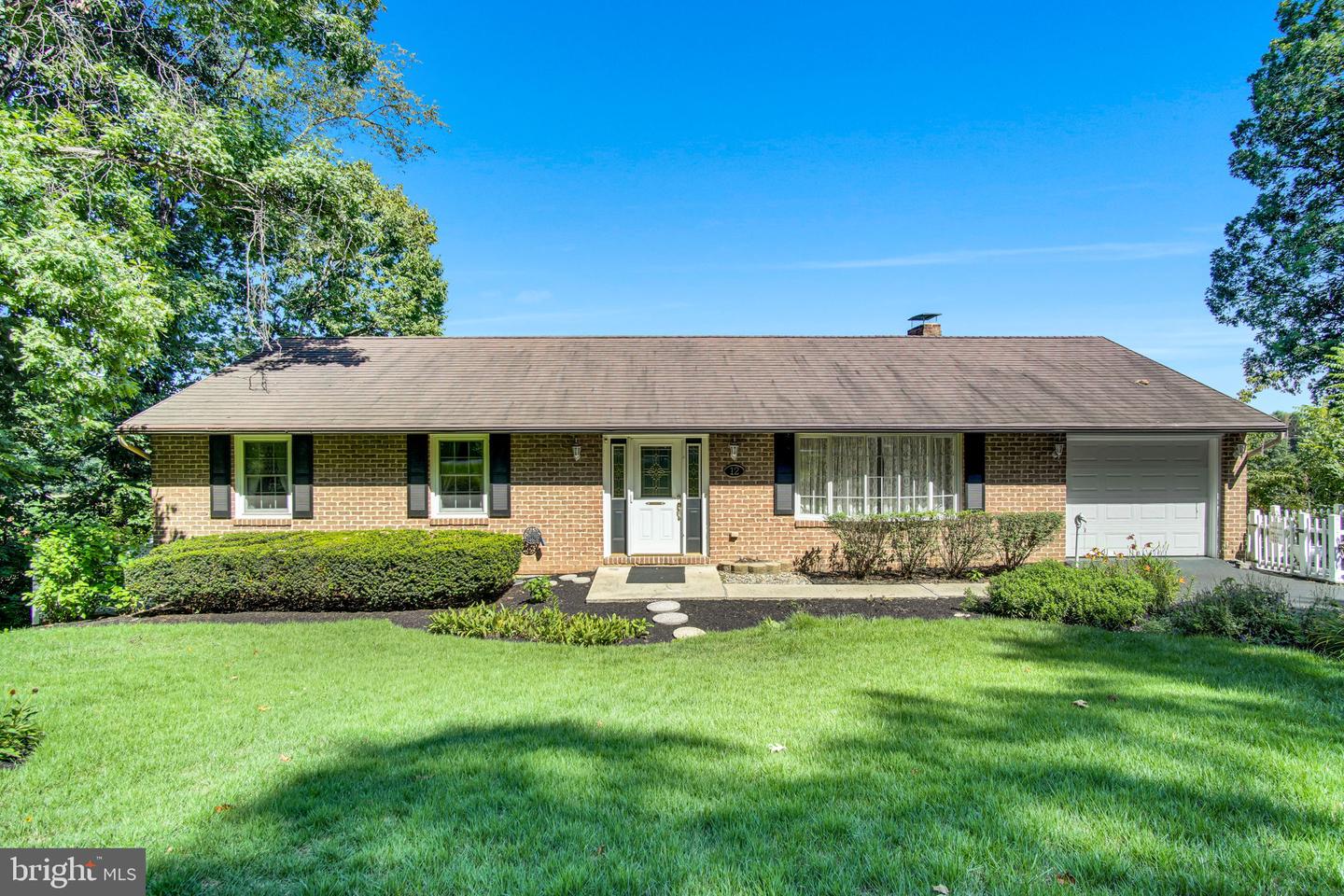 12 Eastwood Drive