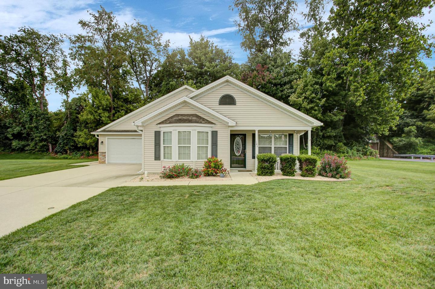 101 Colonial Court