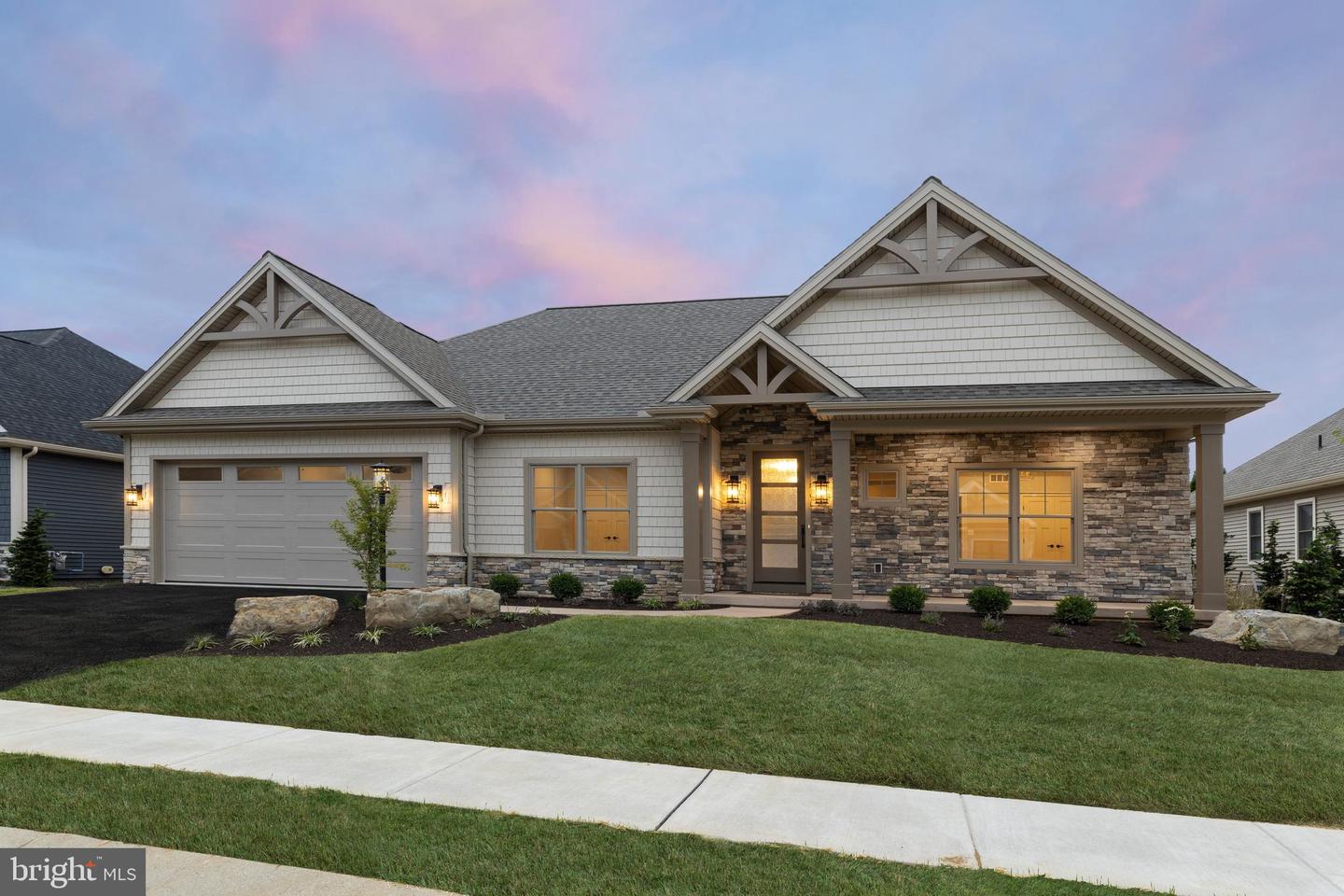 8 Jackson Court