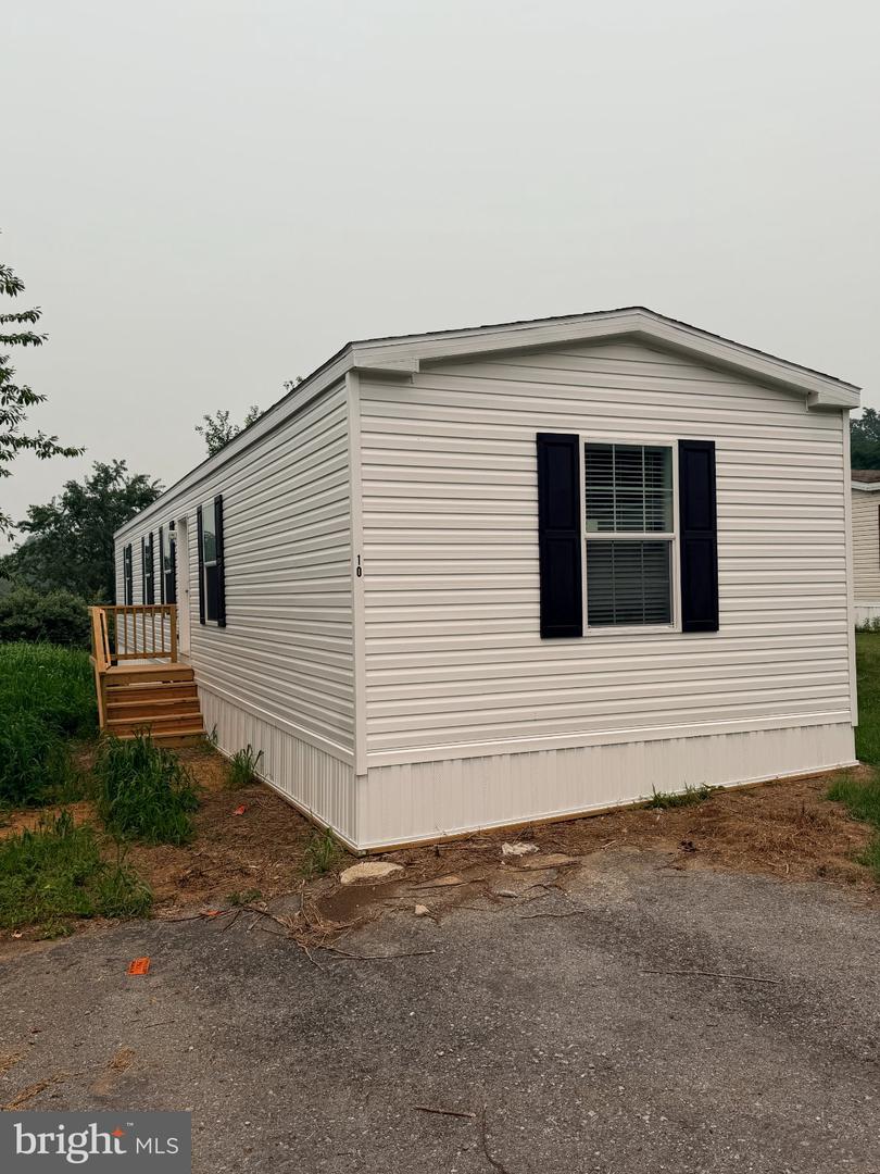 10 Buffalo Drive