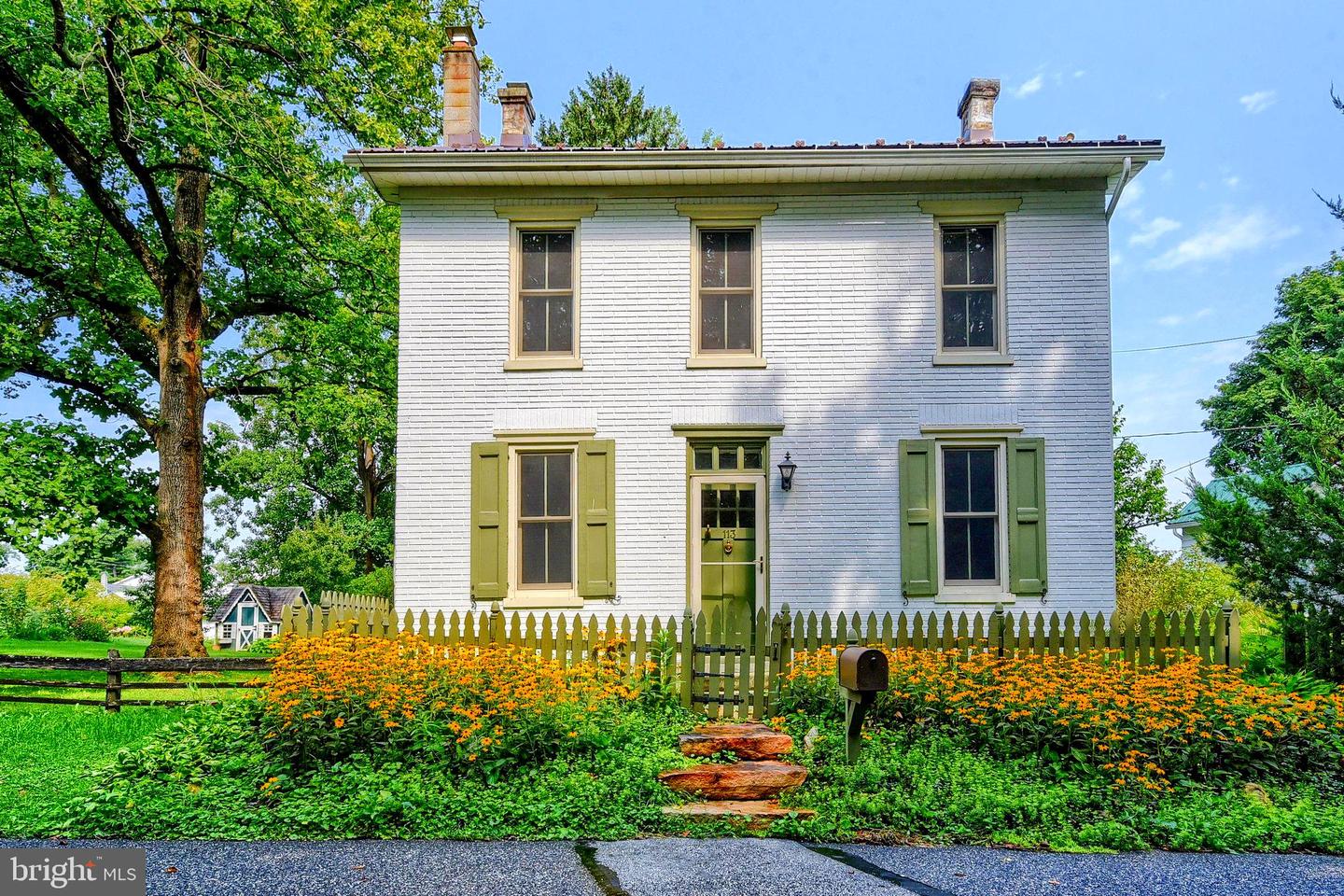 113 Race Street