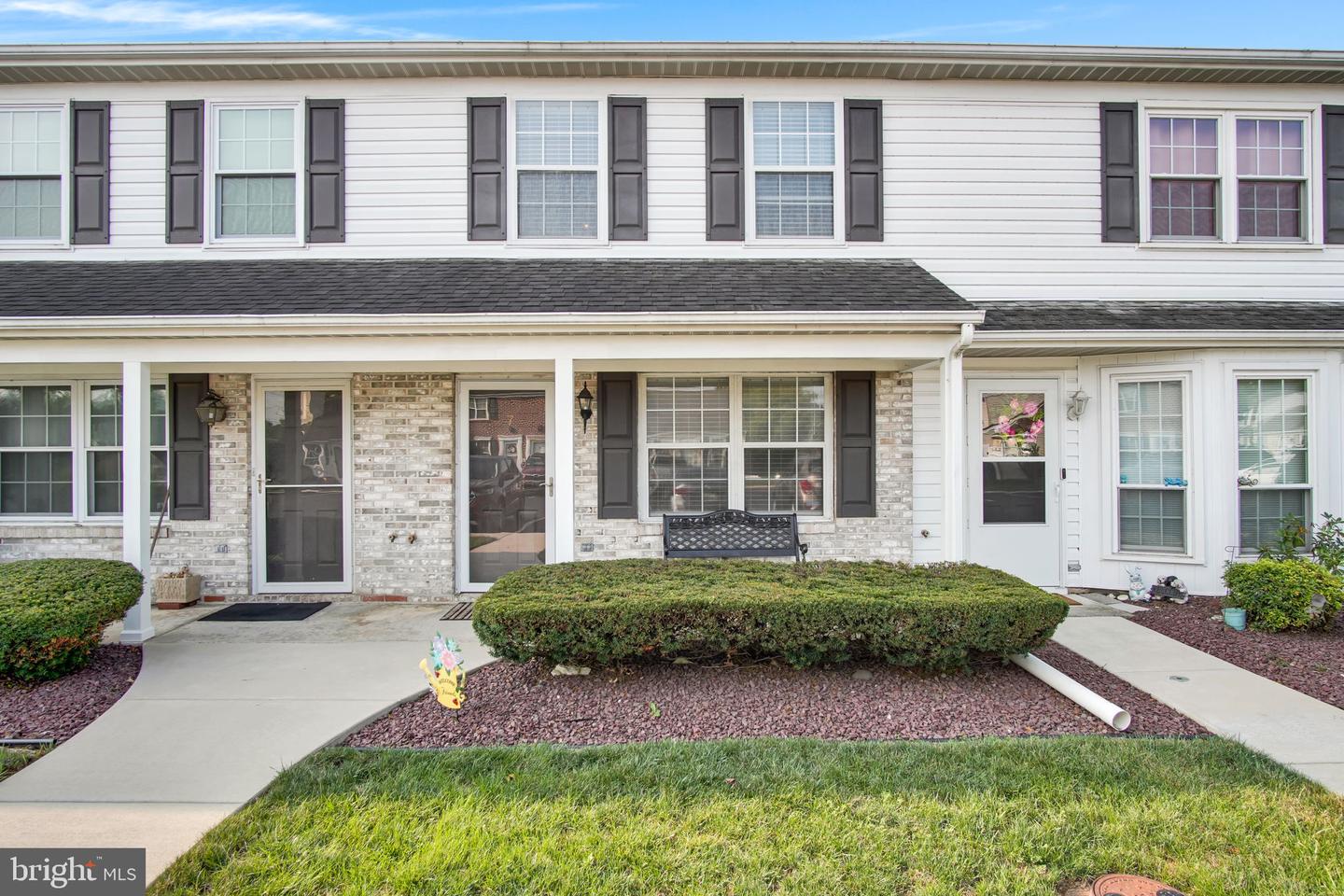 7 Southpoint Drive