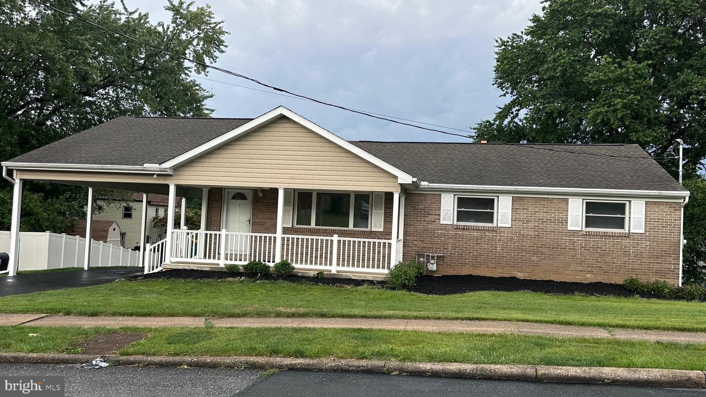 19 E Glenwood Drive