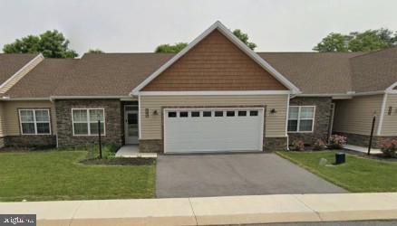 147 Blackbird Lane