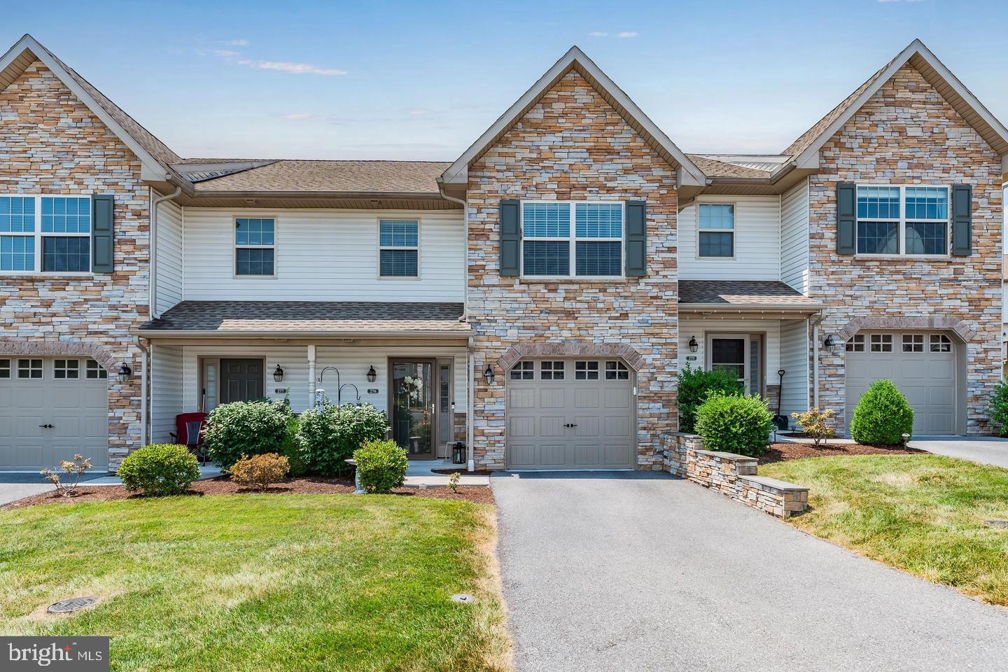 276 Melbourne Lane