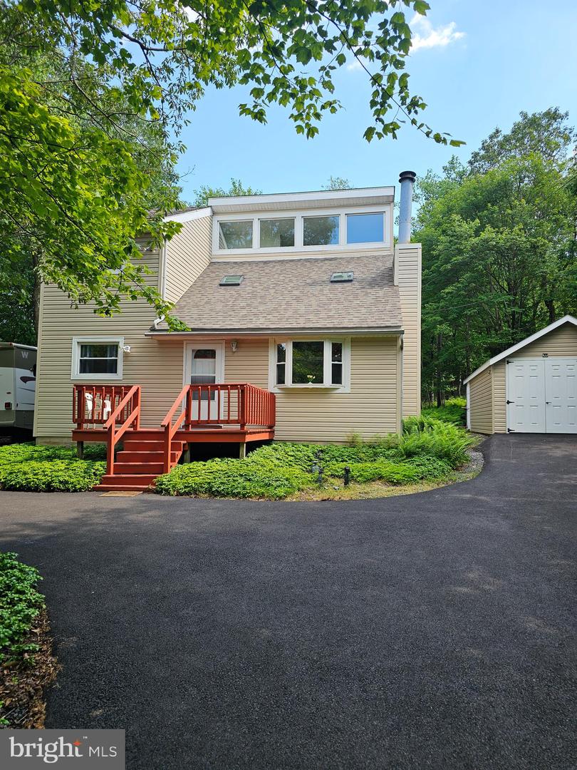 120 Lipo Way, Albrightsville
