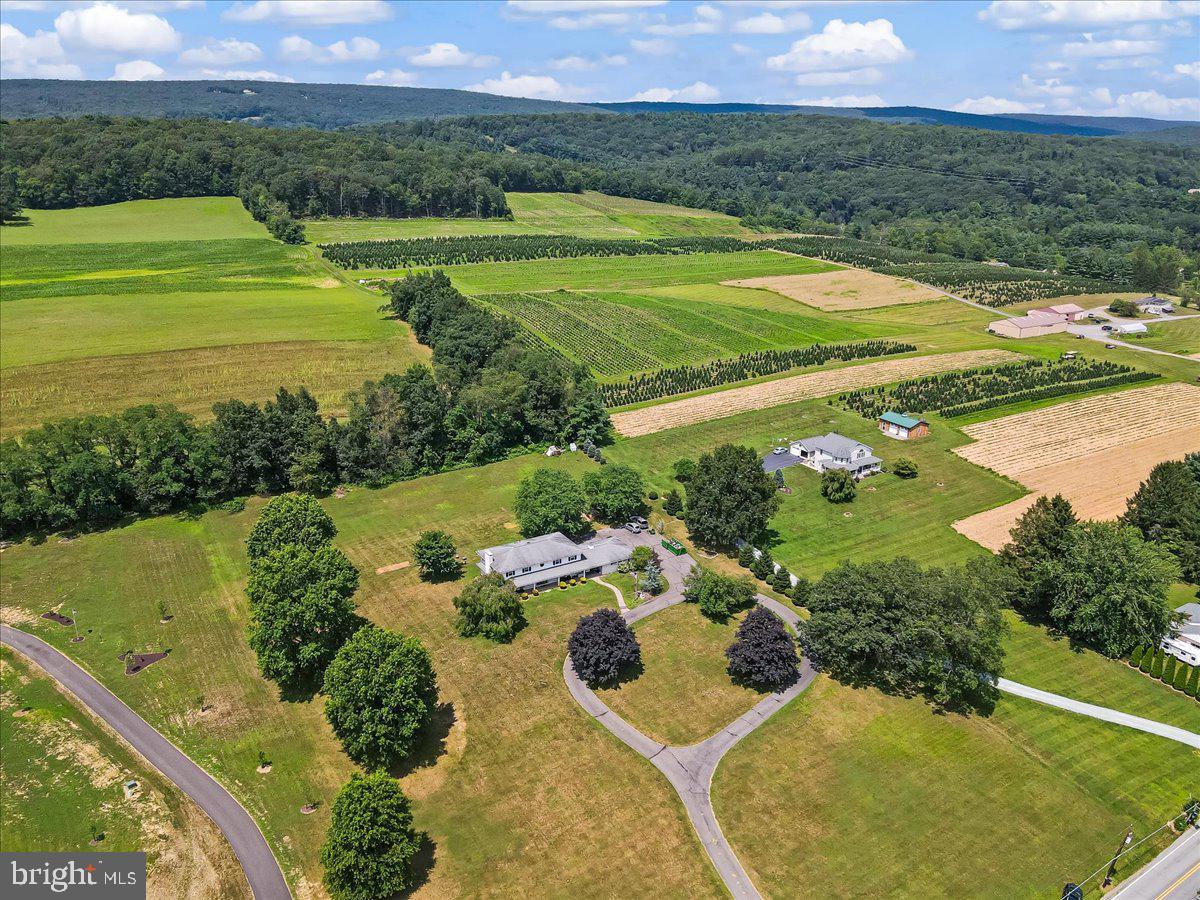 2530 Mahoning Drive W, Lehighton