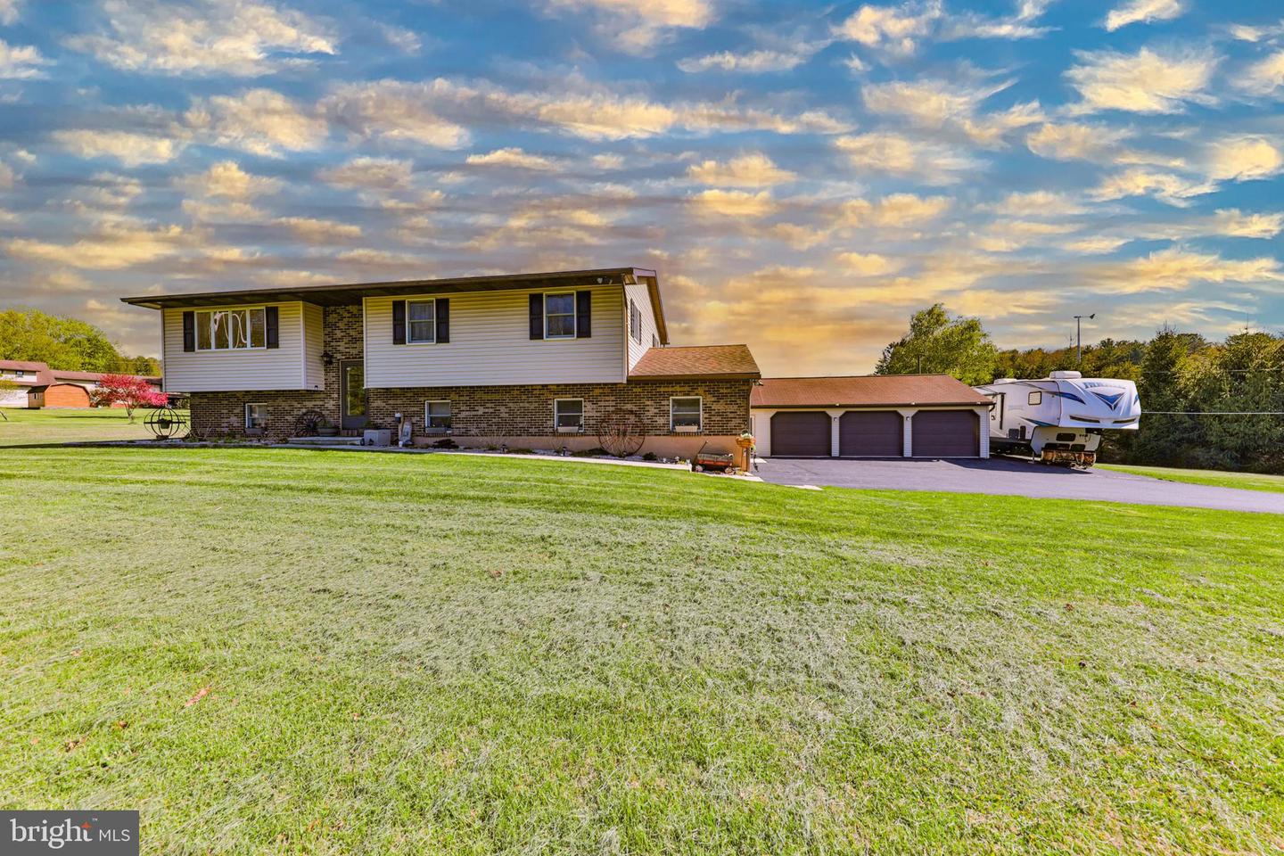 1040 W Stagecoach Road