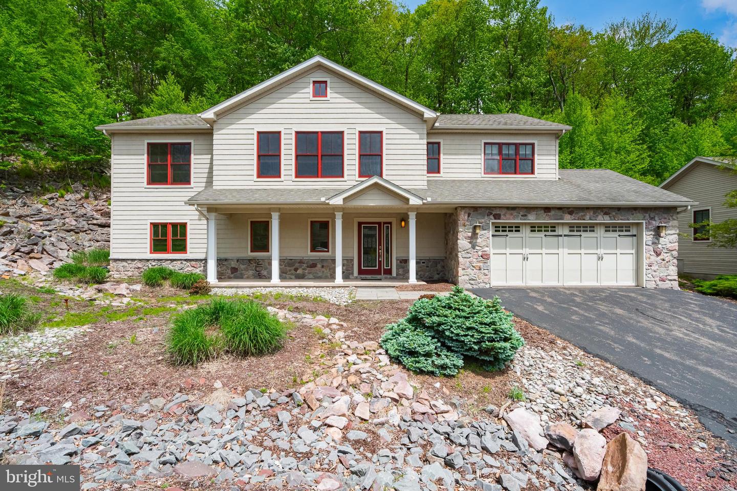 54 Bluestone Court