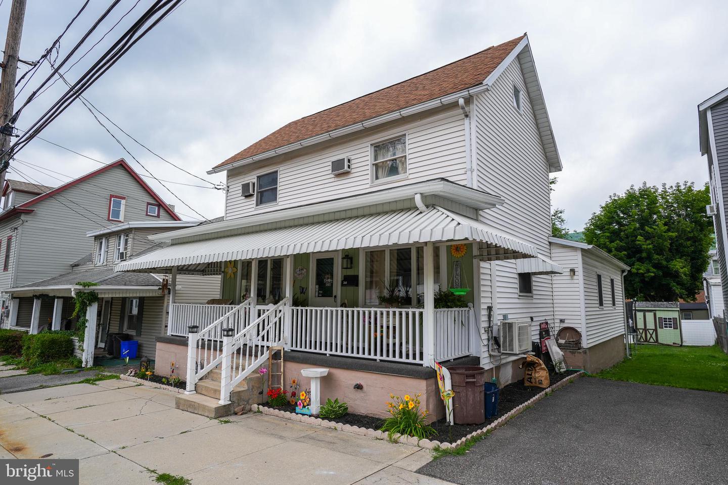 244 W Railroad Street