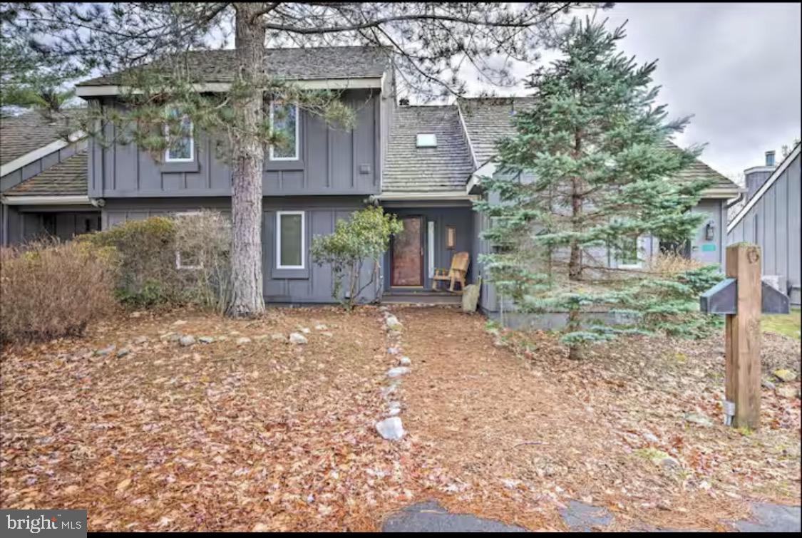 306 Snow Ridge Circle, Lake Harmony