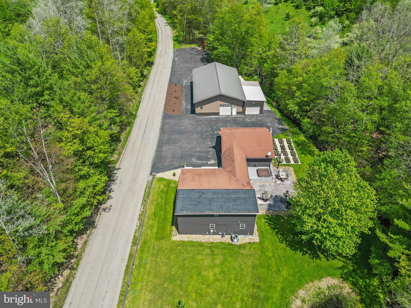 1328 Carrs Hill, Clearfield