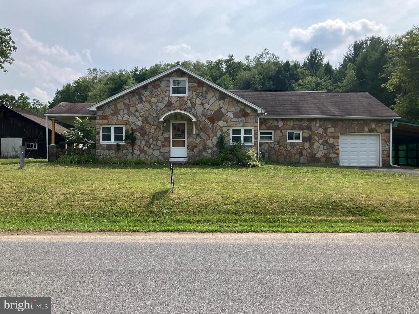 7133 Douglas Road, New Millport