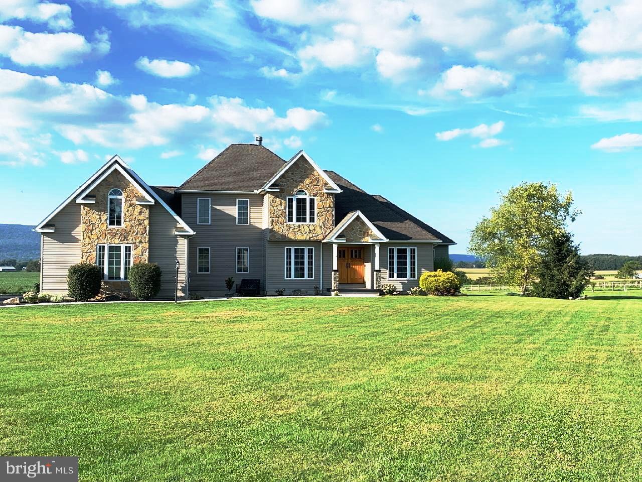 145 Summit Drive, Centre Hall