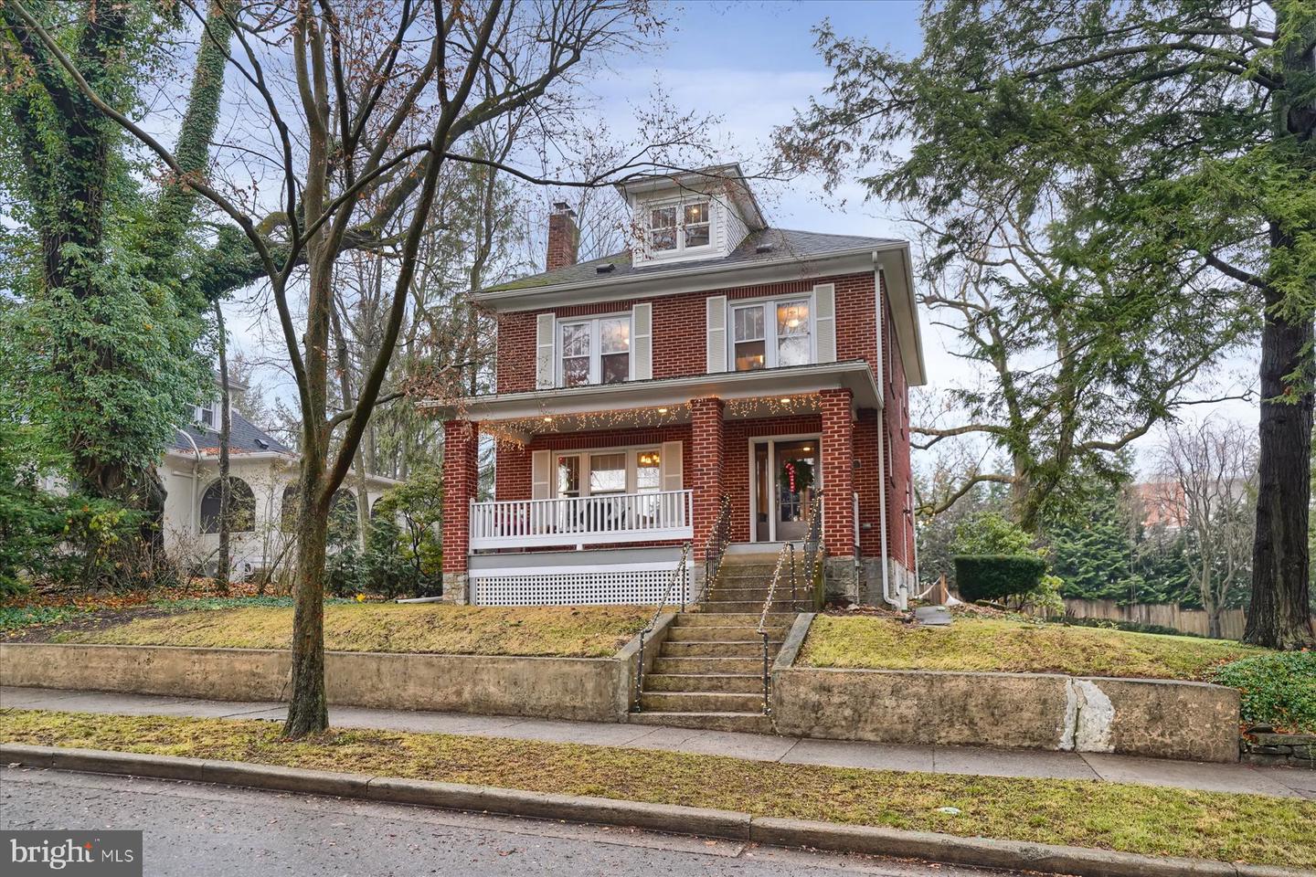 525 E Foster Avenue, State College