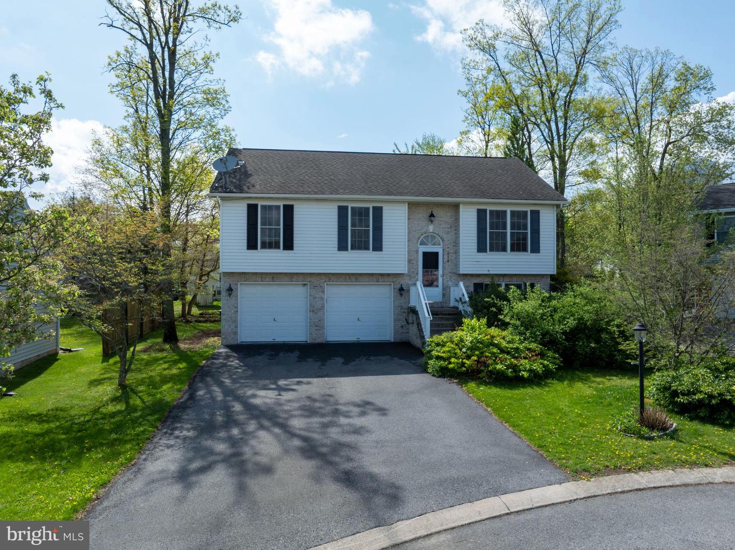 130 Clemson Court, State College