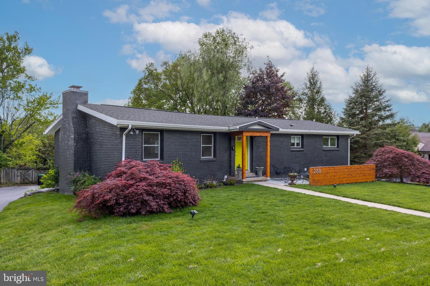 288 Nimitz Avenue, State College