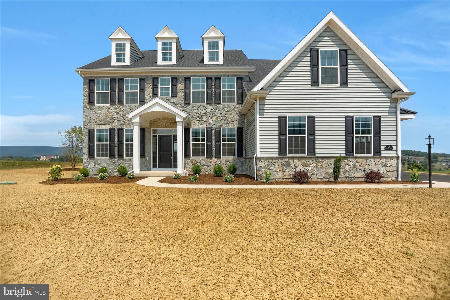 145 Roundhill Road, Boalsburg