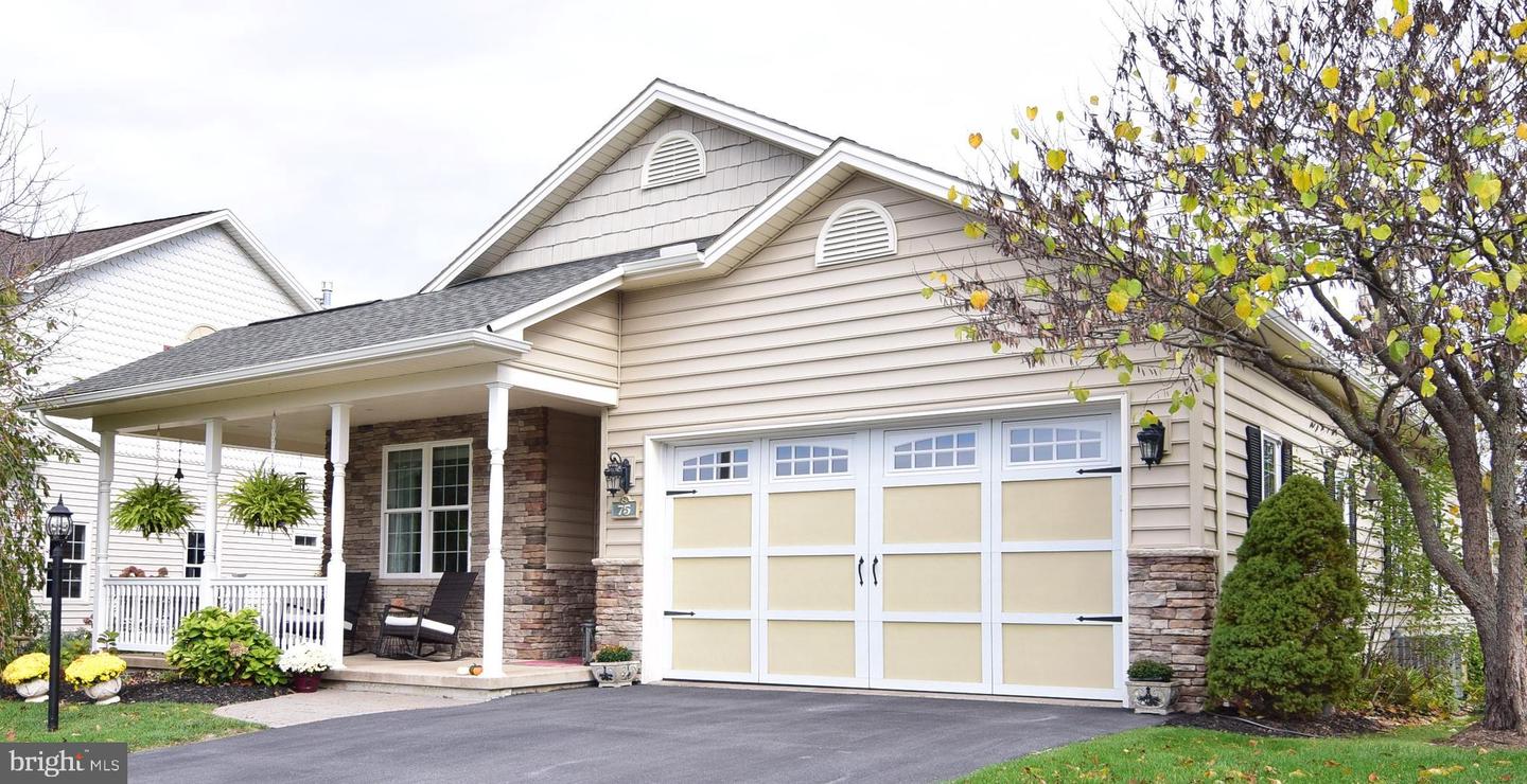 75 Emma Court, Boalsburg