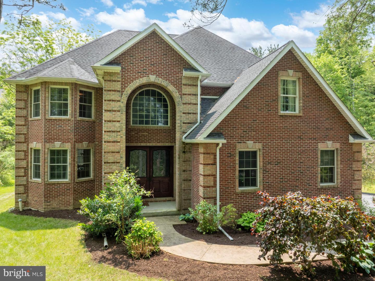 120 Meadowview Drive