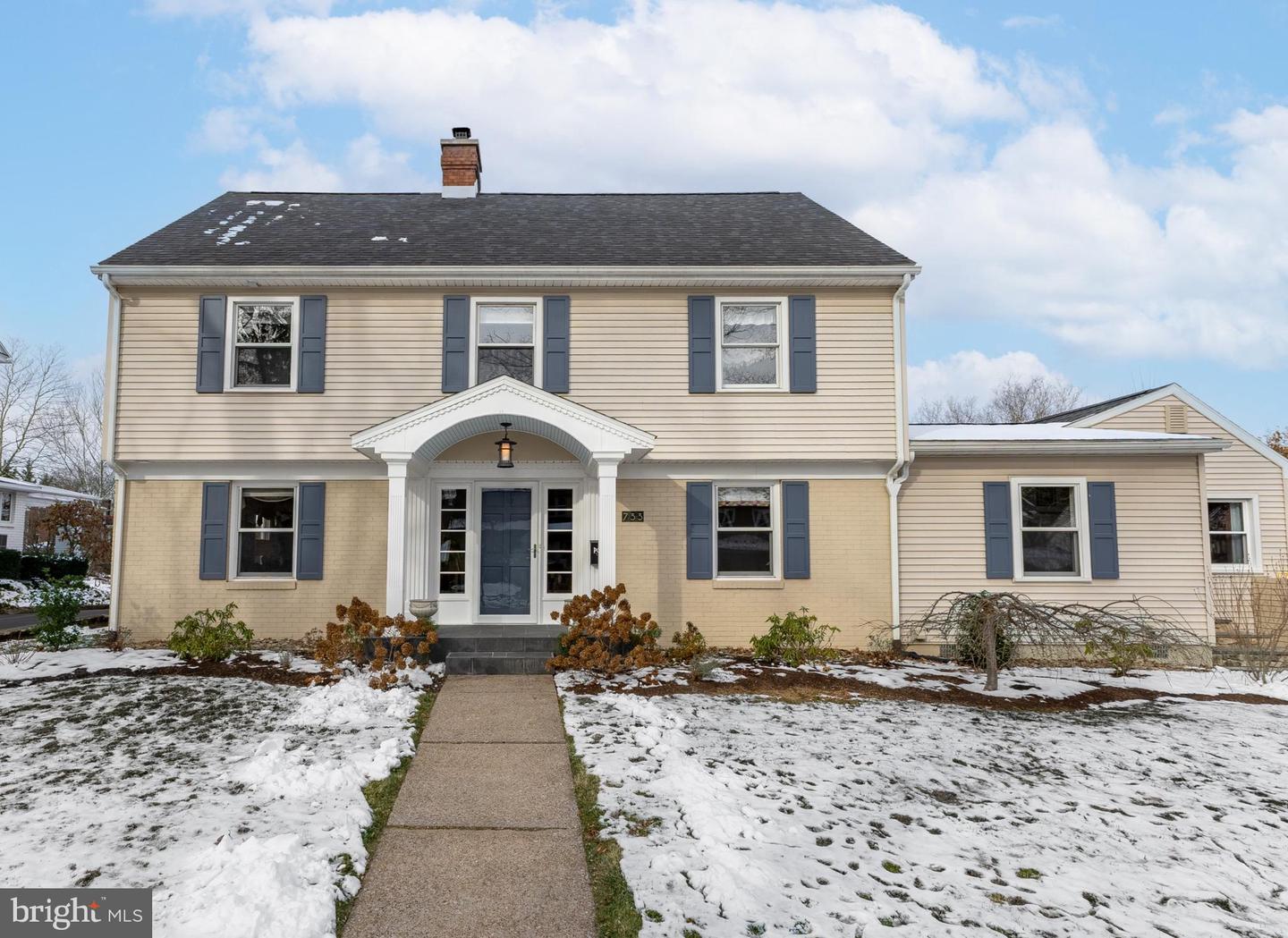 733 W Foster Avenue, State College