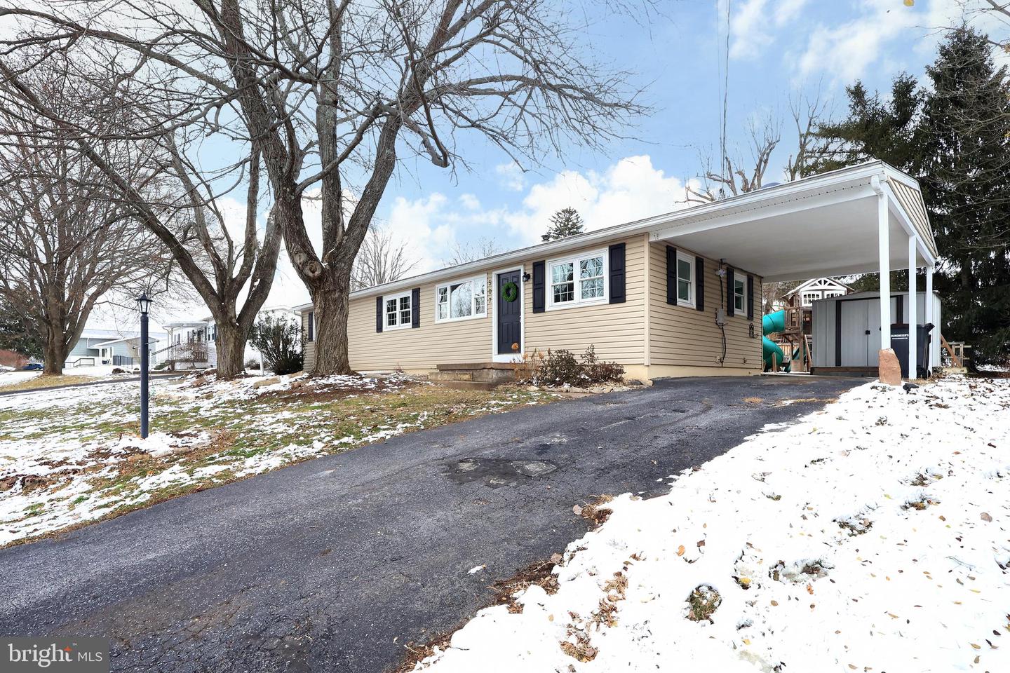 507 First Avenue, Lemont
