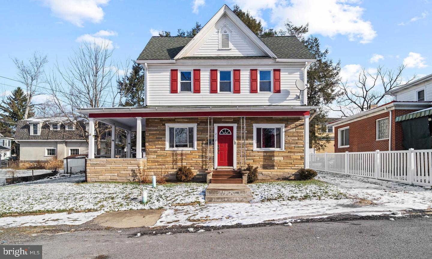 210 S Second Street, Philipsburg