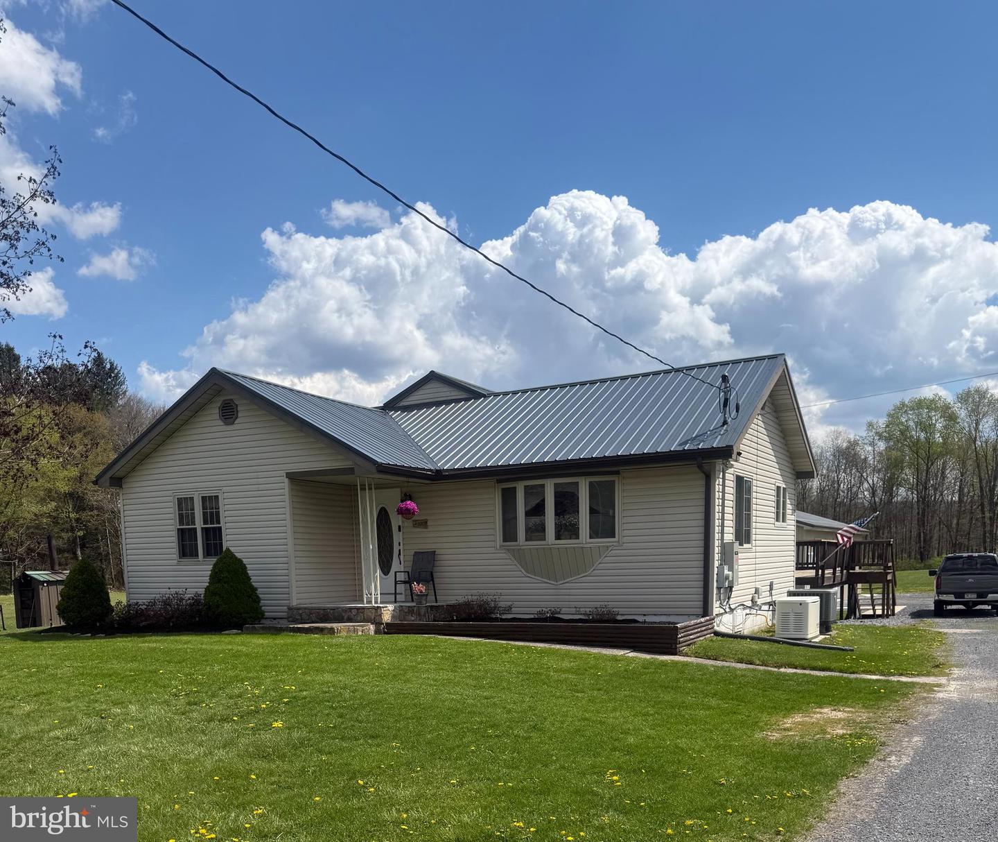 1076 Clarence Road, Clarence