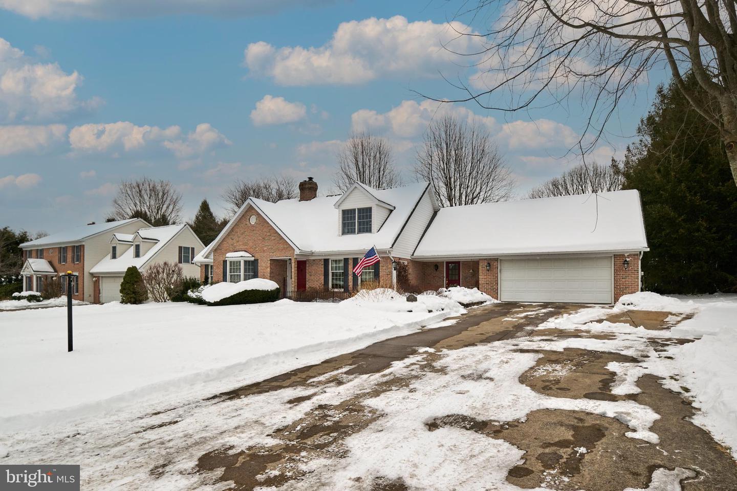 1736 Cambridge Drive, State College
