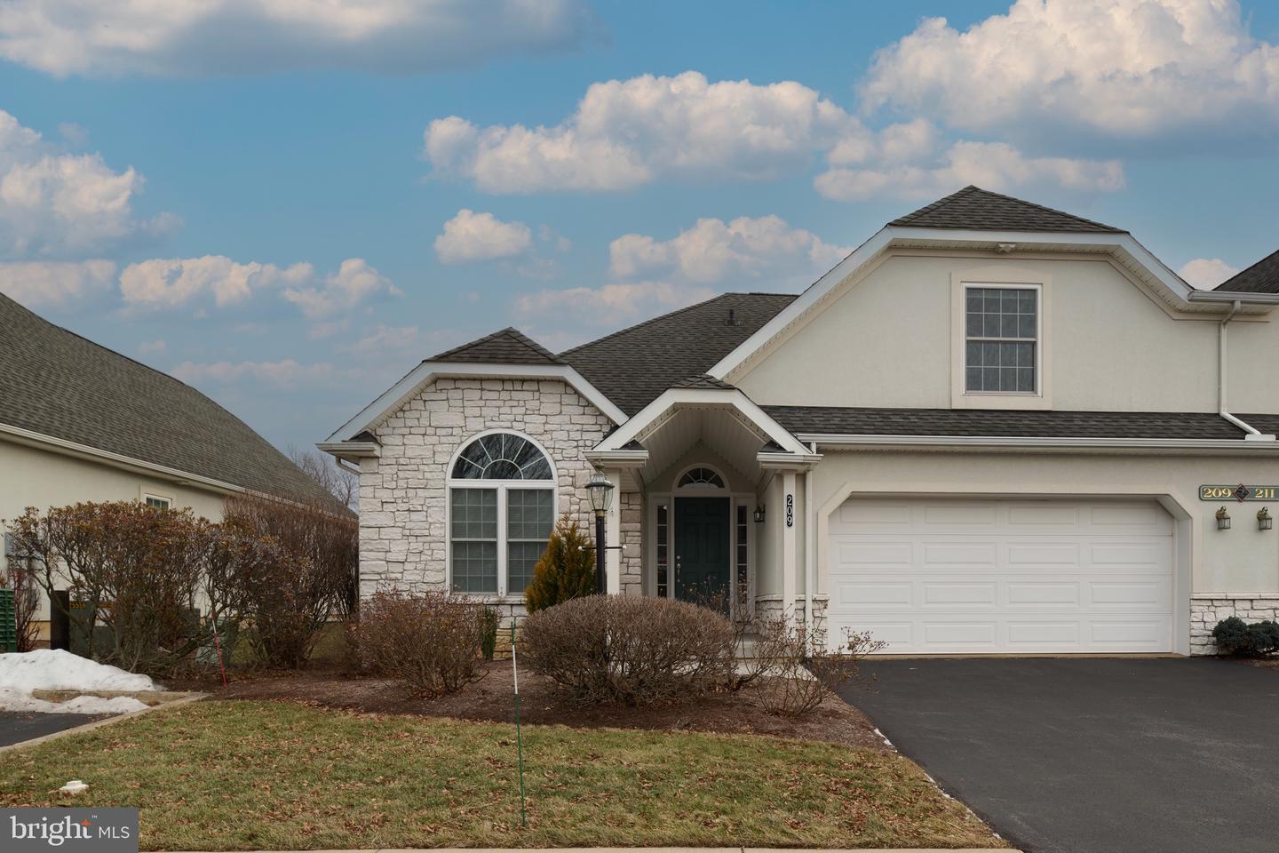 3222 Shellers Bend #209