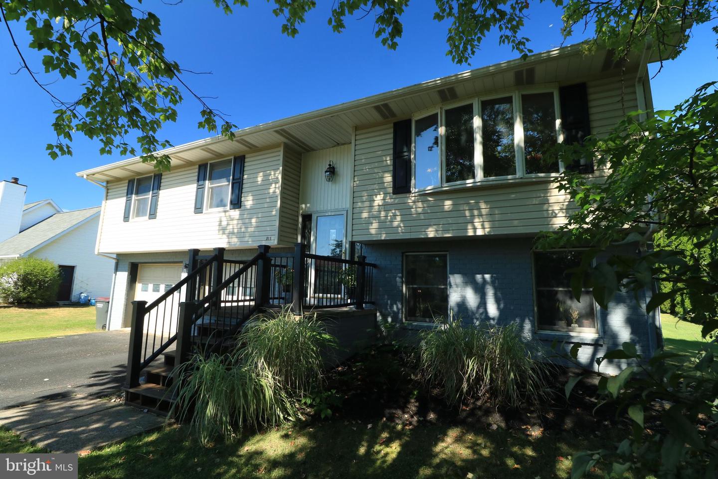 311 Goldfinch Drive, State College