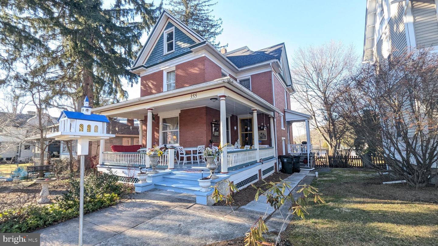 355 E Curtin Street, Bellefonte