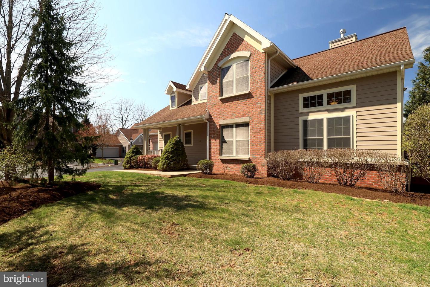 102 Abbott Lane