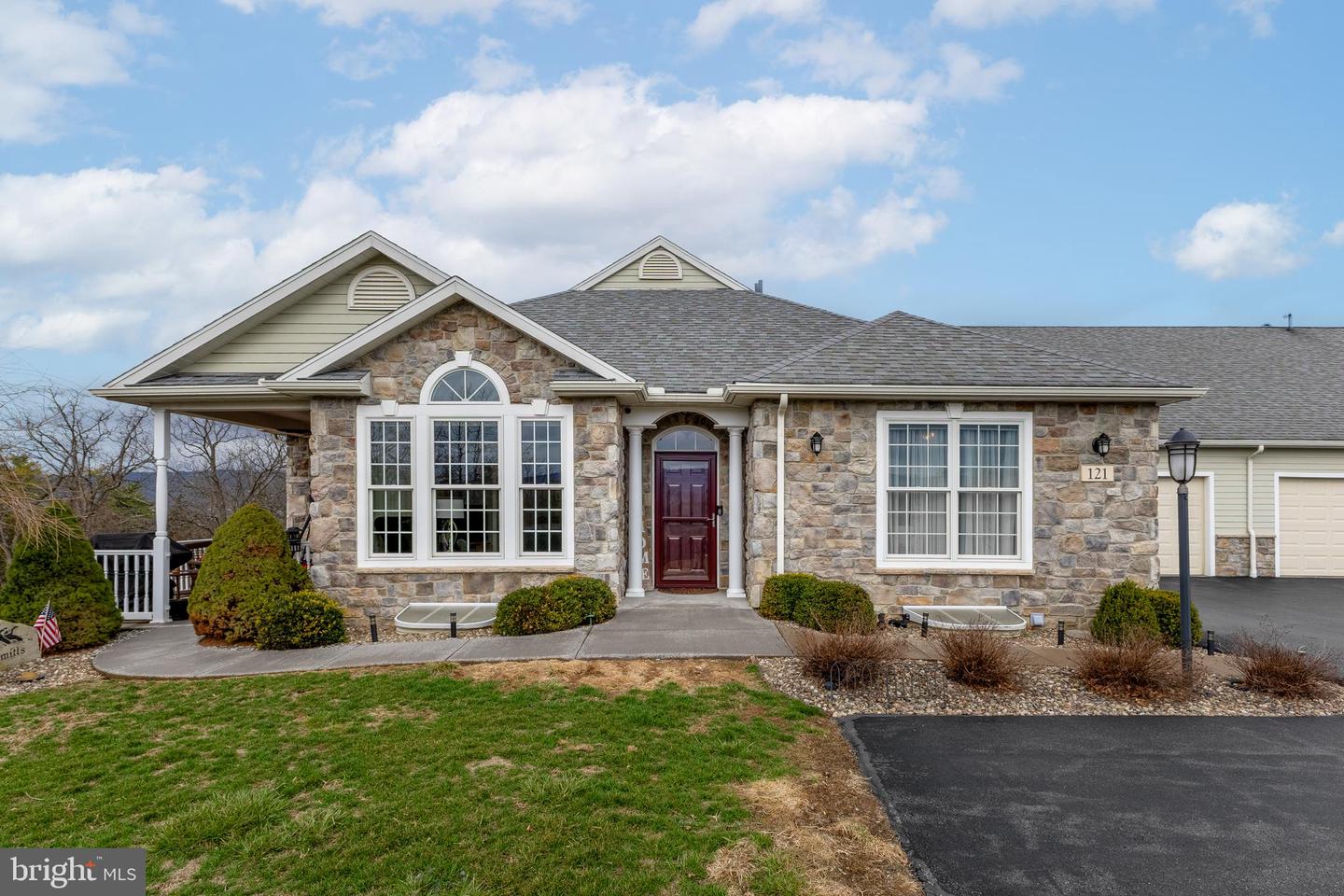 121 Midway Drive, Bellefonte