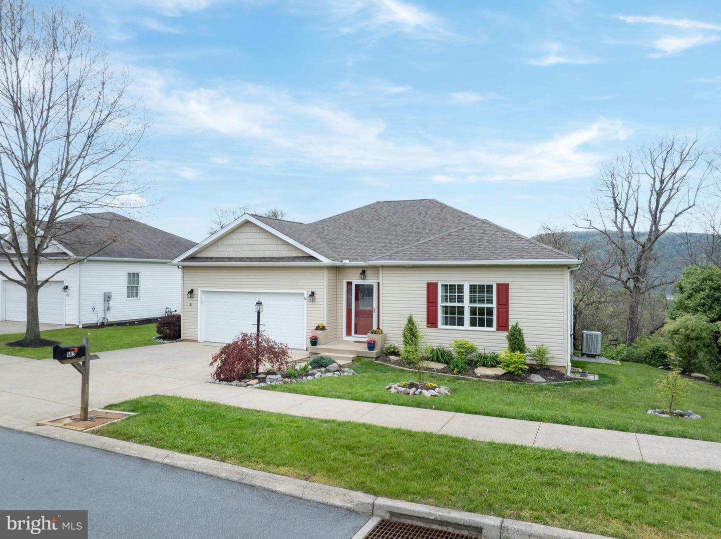 143 Jonathan Lane, Bellefonte