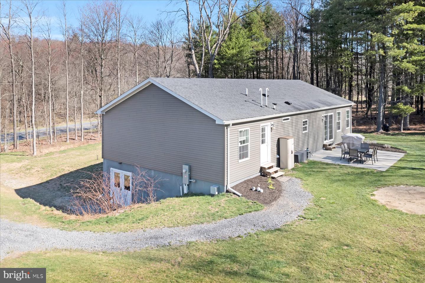 852 Spruce Road, Clarence