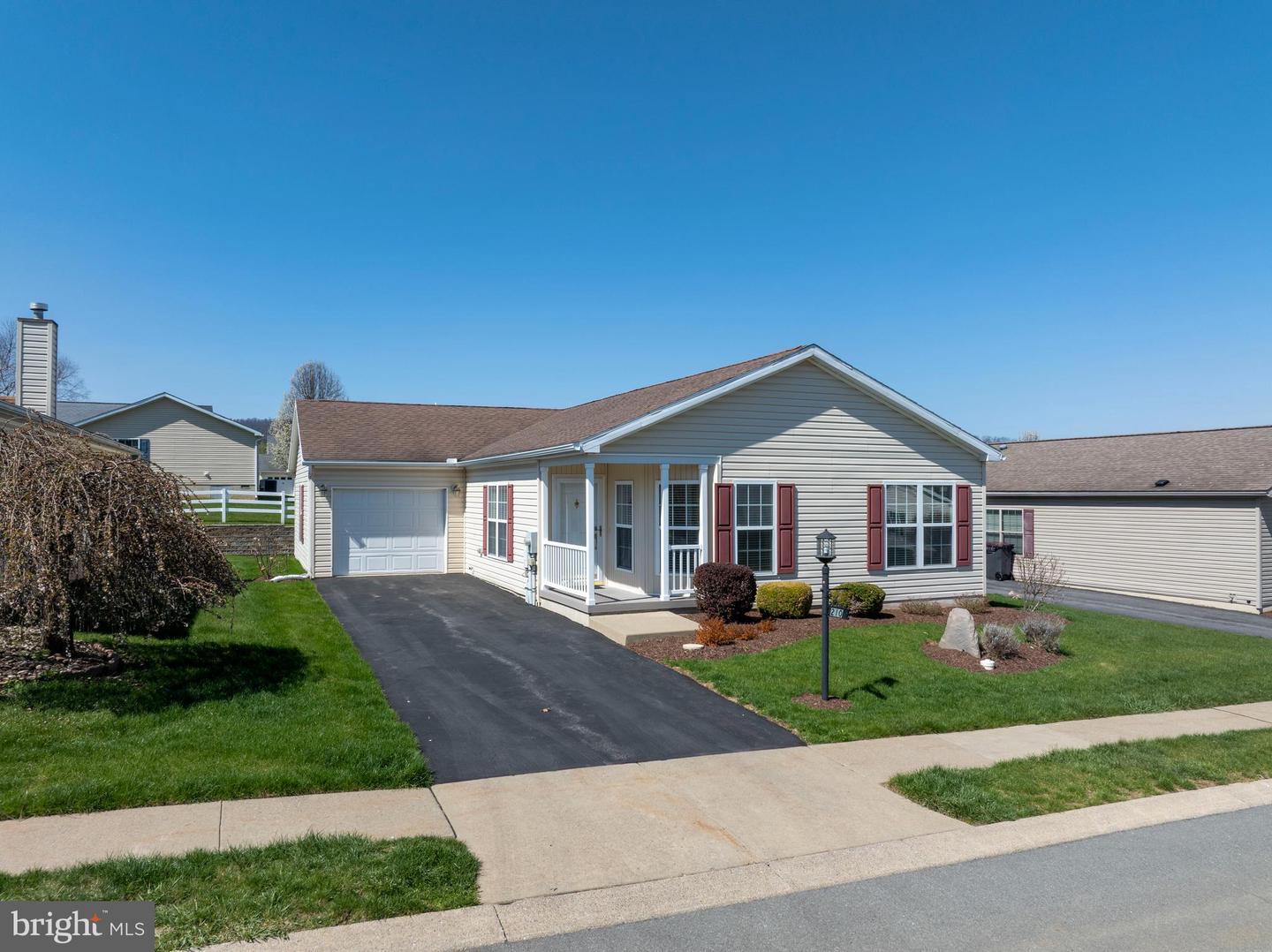 210 Fultons Run Road, State College