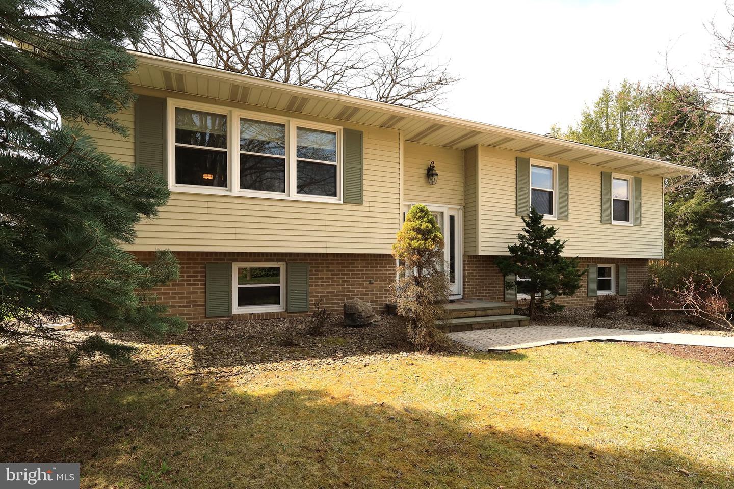 915 Bayberry Drive, State College
