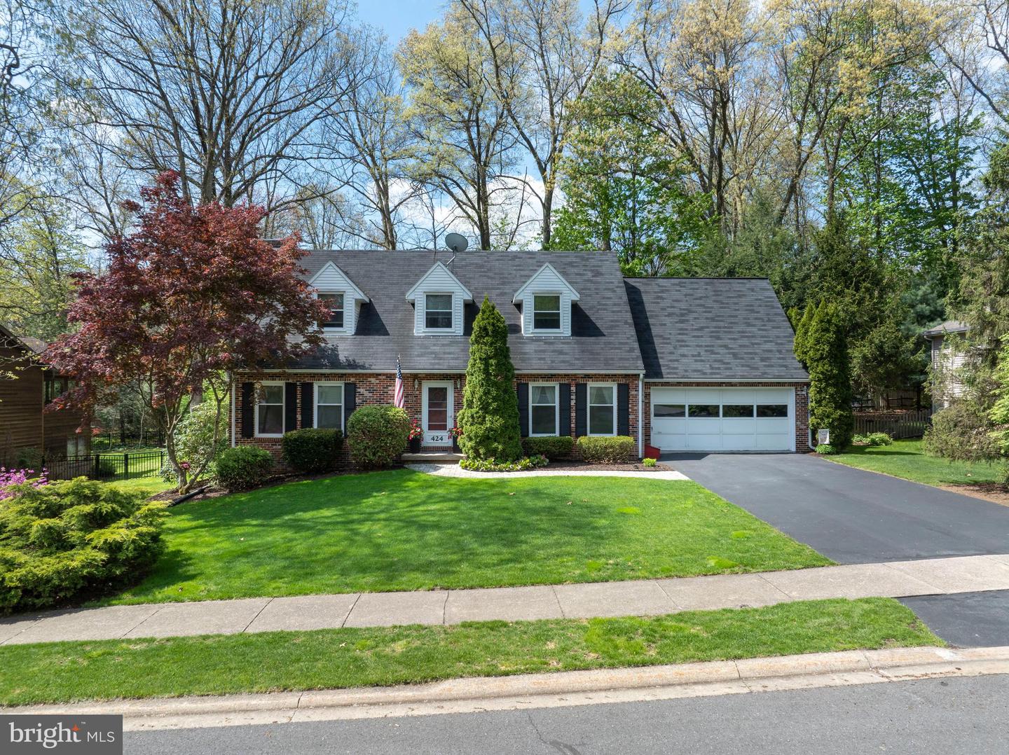 424 Canterbury Drive, State College