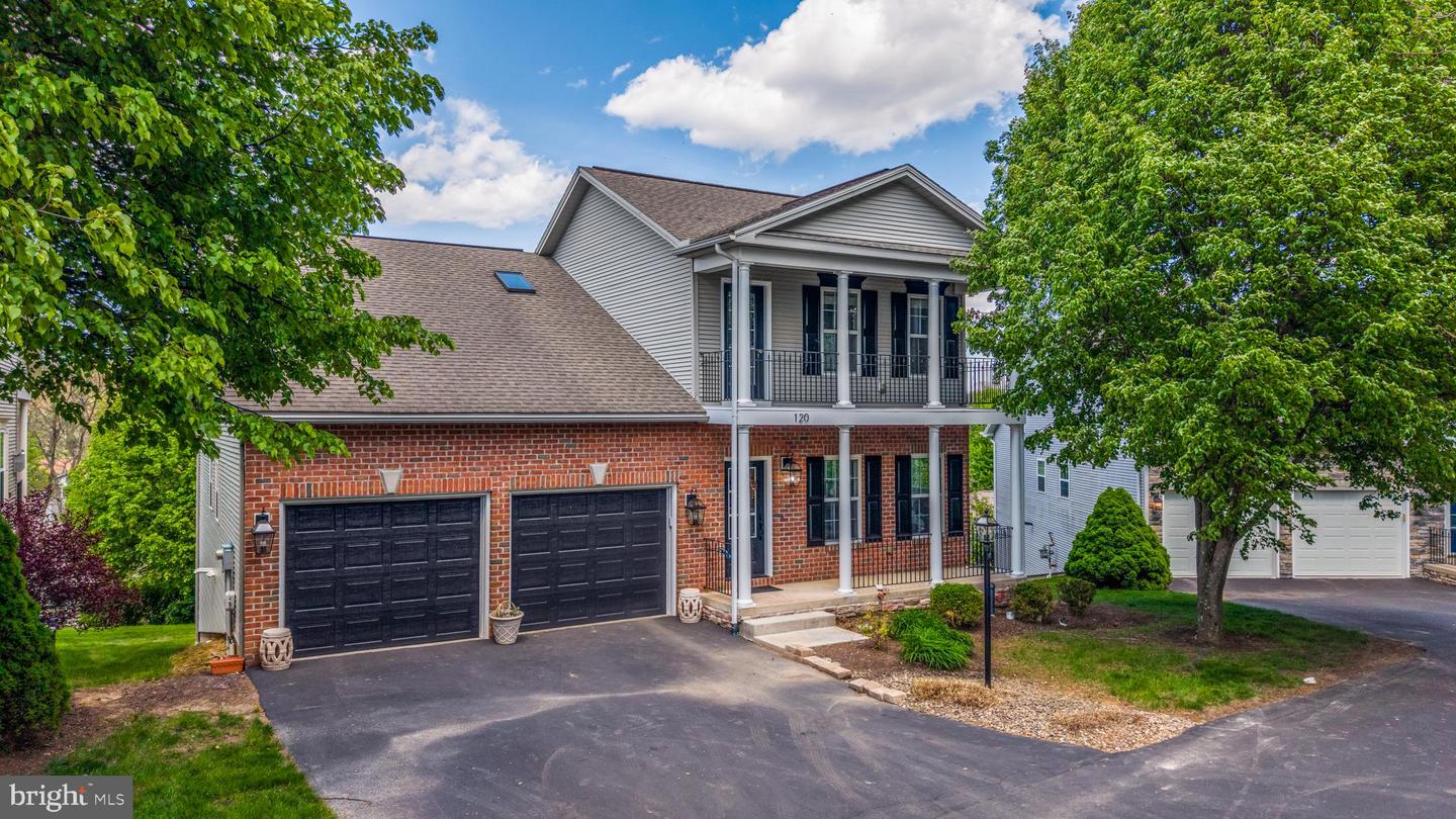 120 Tradition Cove Lane, State College