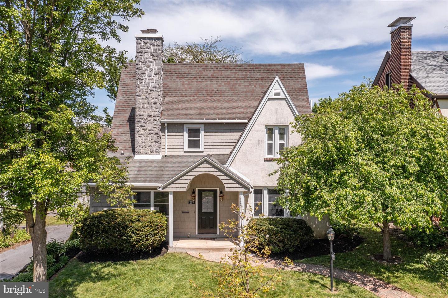 219 S Patterson Street, State College