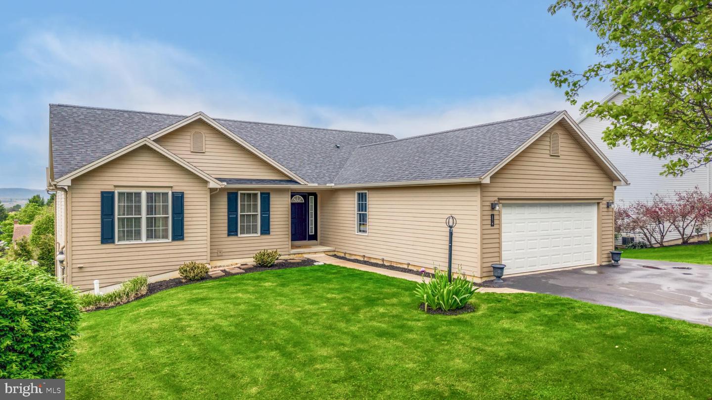 158 Jay Lane, State College