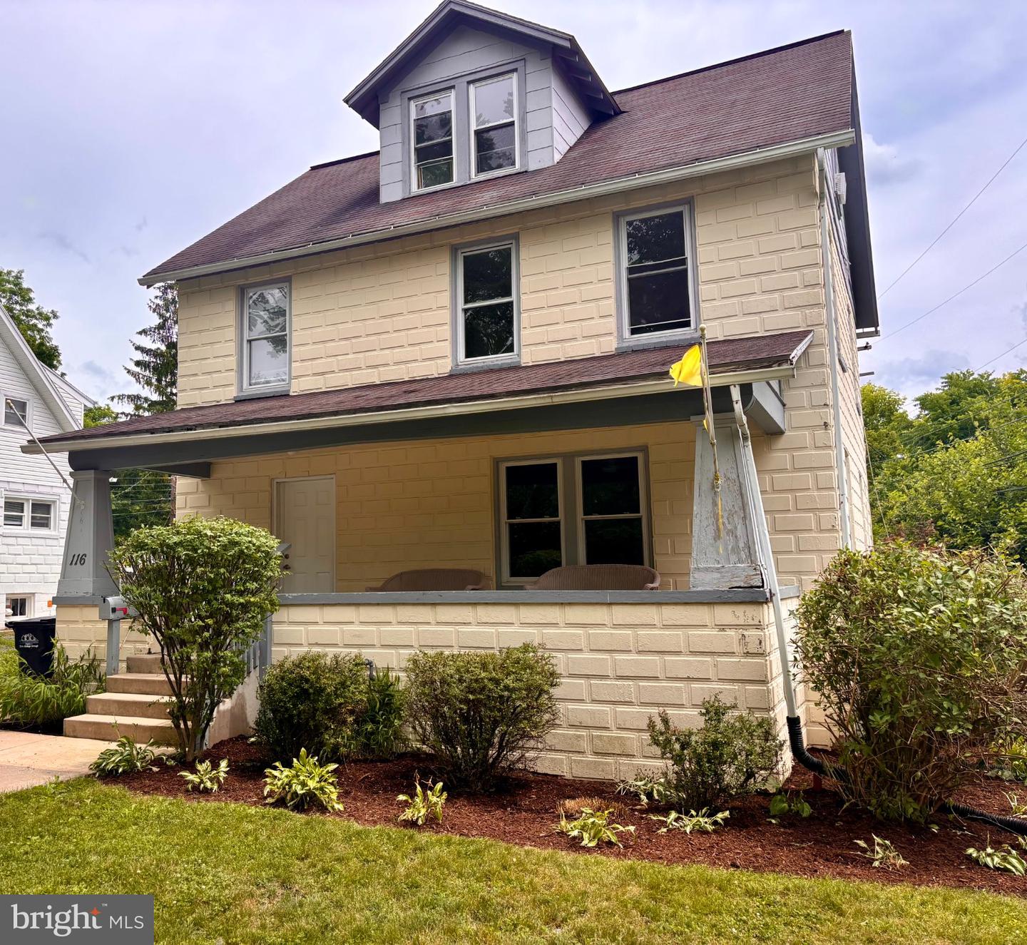 116 E Irvin Avenue