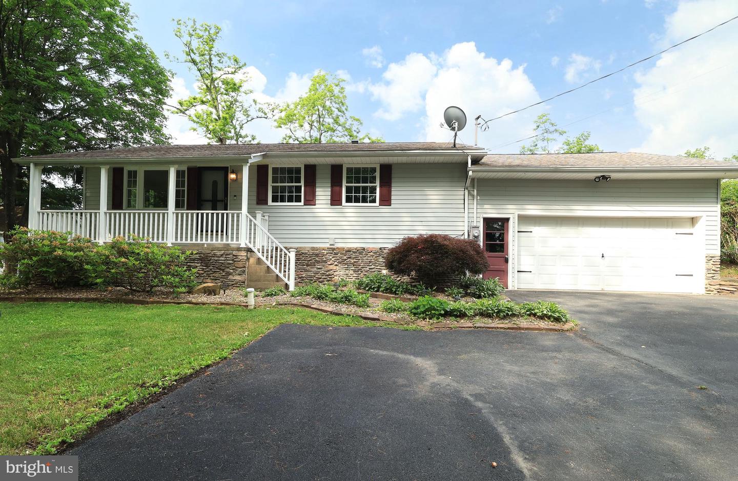 125 Lyonstown Road, Bellefonte