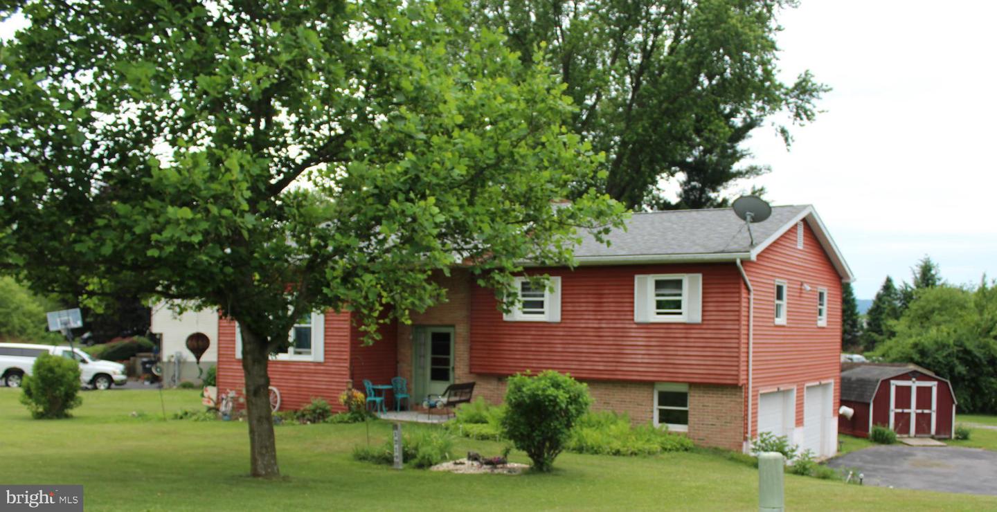 1219 Blue Spruce Dr, Bellefonte